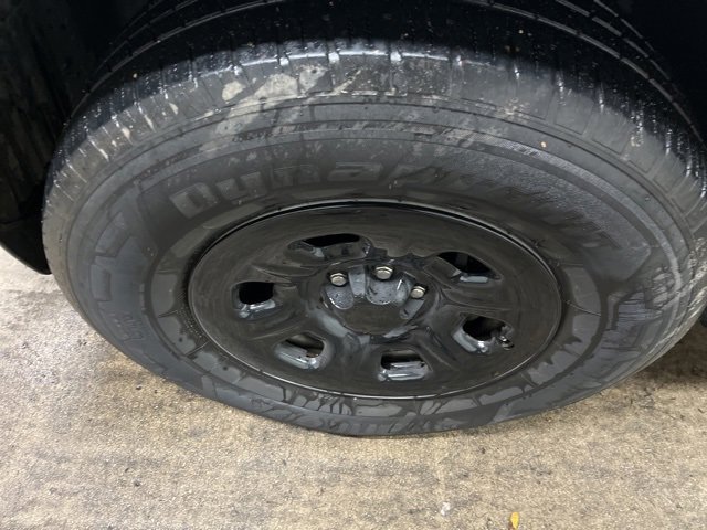 Used 2020 Nissan Frontier S image 8