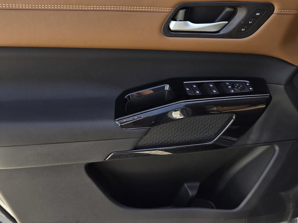 New 2026 Nissan Pathfinder Platinum AWD/4WD image 18
