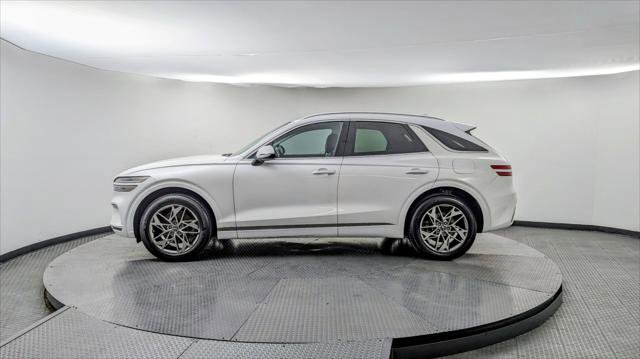 Used 2022 Genesis GV70 2.5T w/ Select Package AWD/4WD image 3