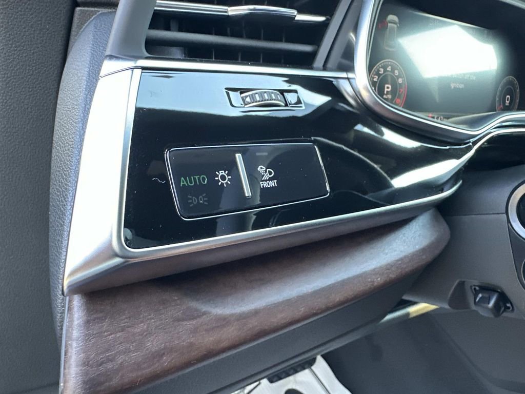 New 2026 Audi Q8 Premium Plus image 15