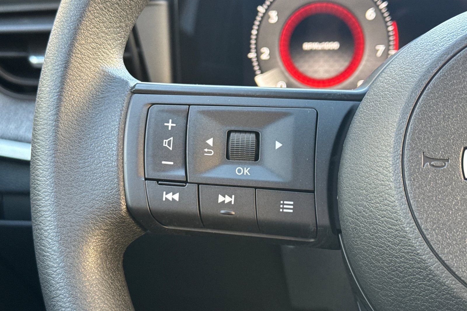 New 2026 Nissan Kicks S image 28