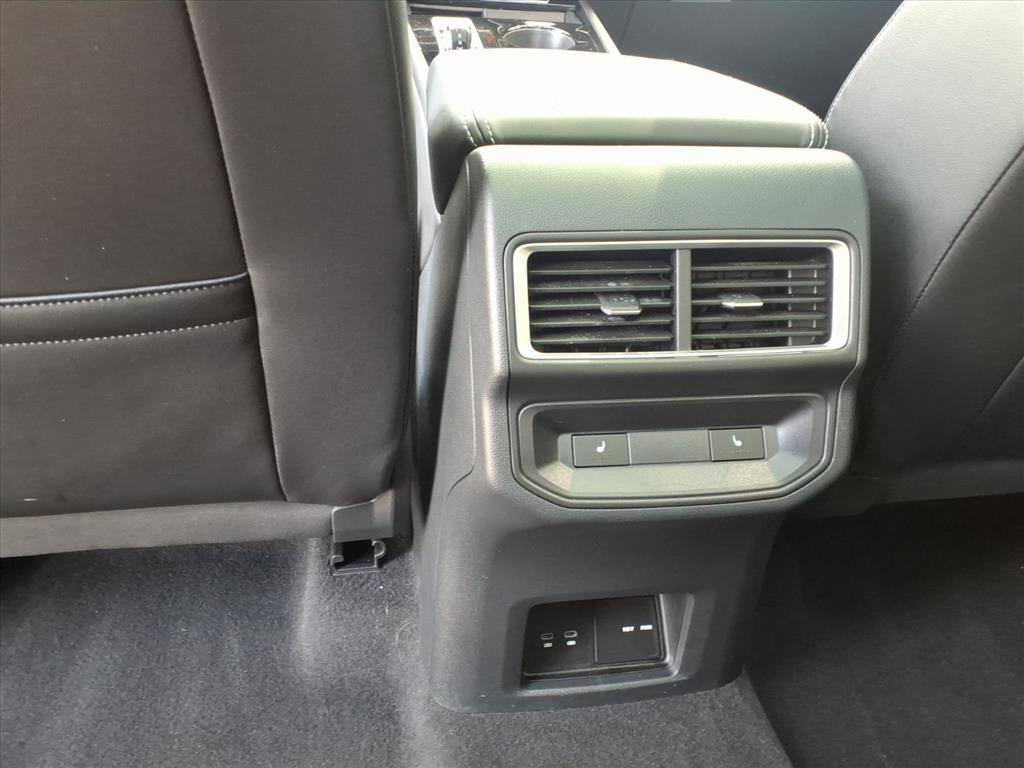 Used 2024 Volkswagen Atlas Cross Sport SEL Premium R-Line AWD/4WD image 27