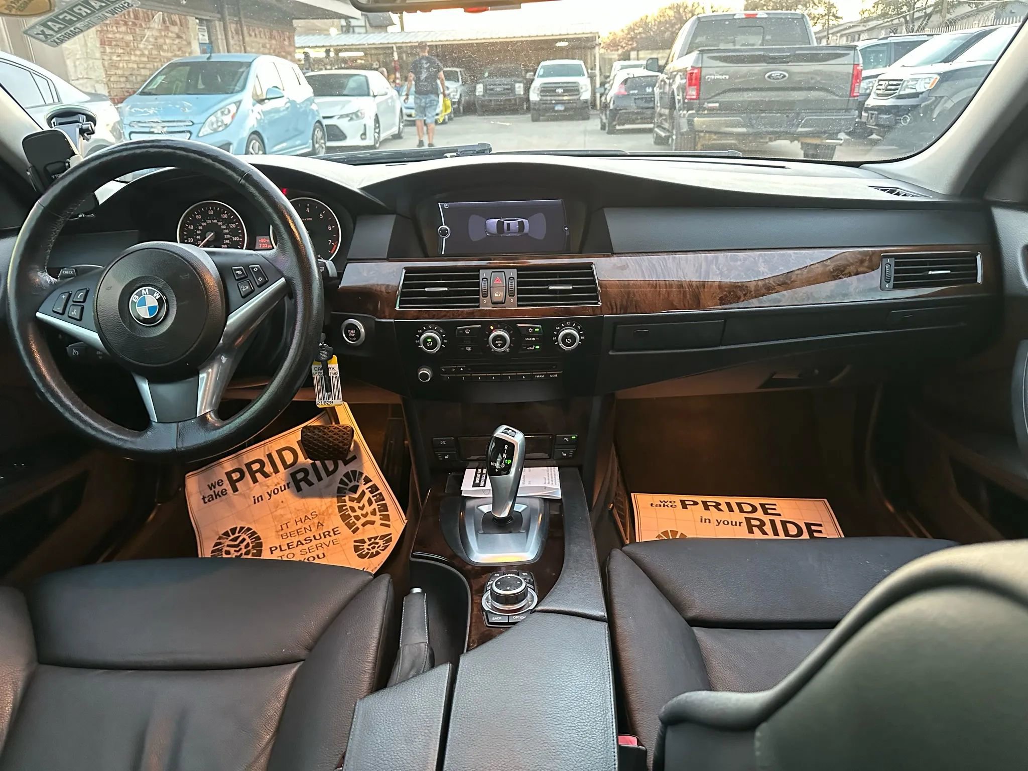 Used 2010 BMW 528i xDrive Sedan image 11