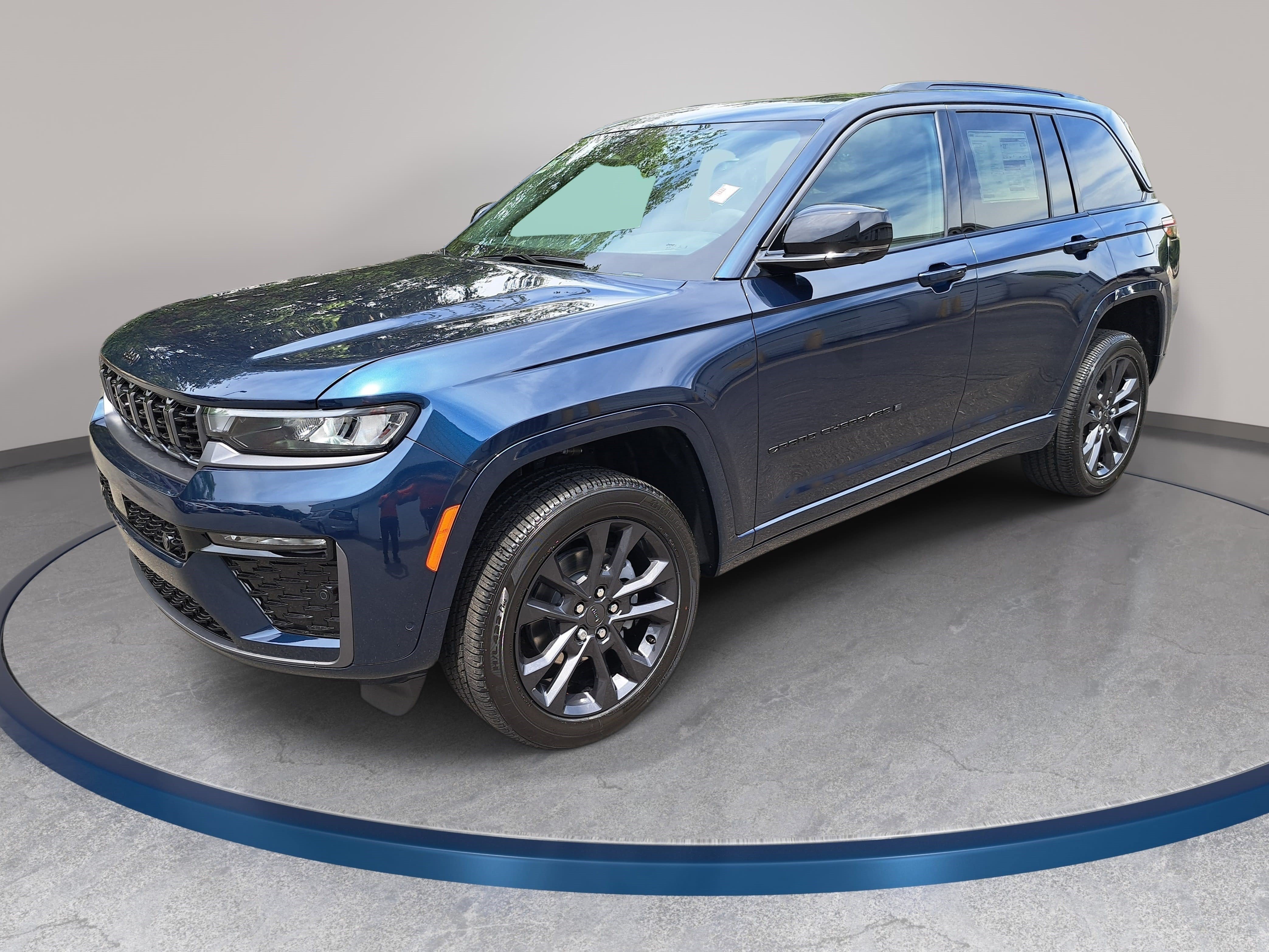 New 2026 Jeep Grand Cherokee Limited Reserve AWD/4WD image 1