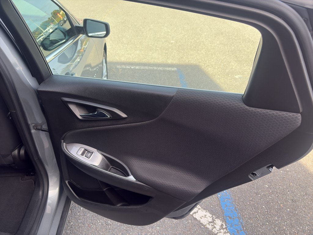 Used 2023 Chevrolet Malibu LT FWD image 21