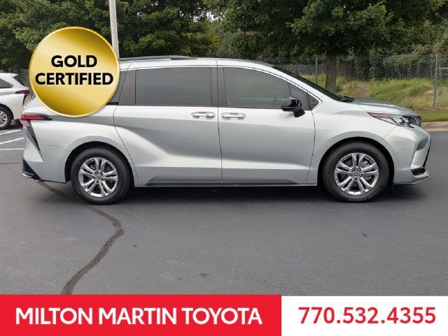 Certified 2023 Toyota Sienna XSE w/ XSE Plus Package AWD/4WD image 4