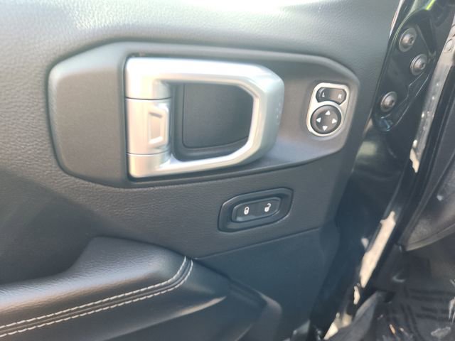 Used 2021 Jeep Wrangler Unlimited Sahara AWD/4WD image 10