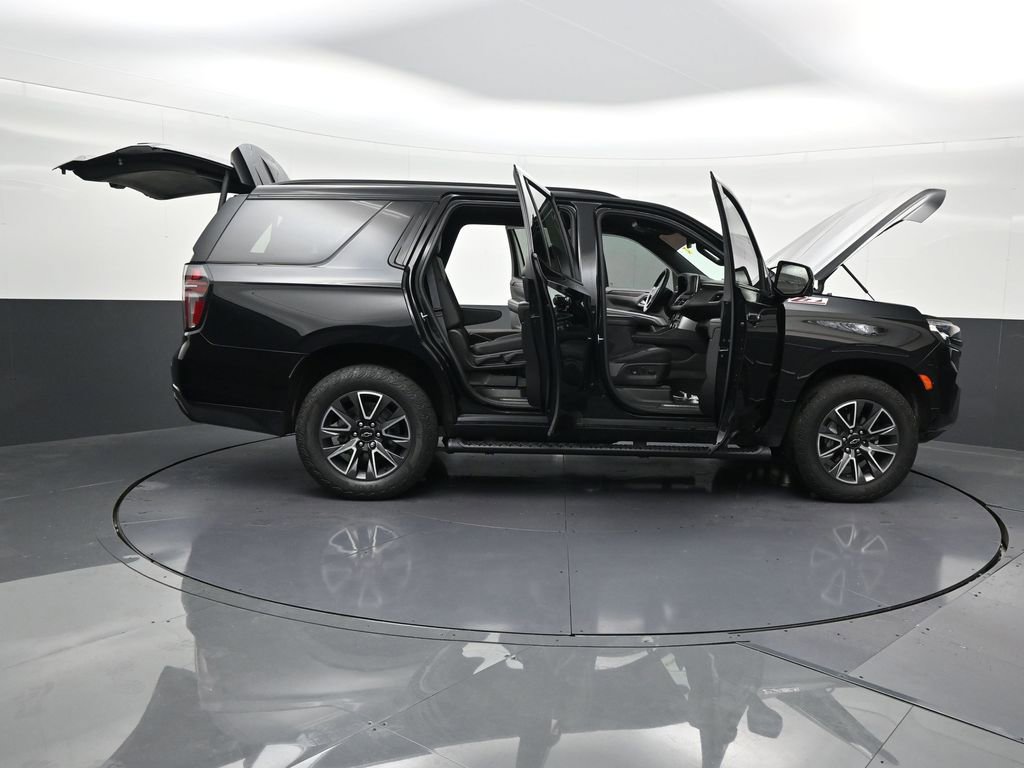 Used 2024 Chevrolet Tahoe Z71 w/ Luxury Package image 33
