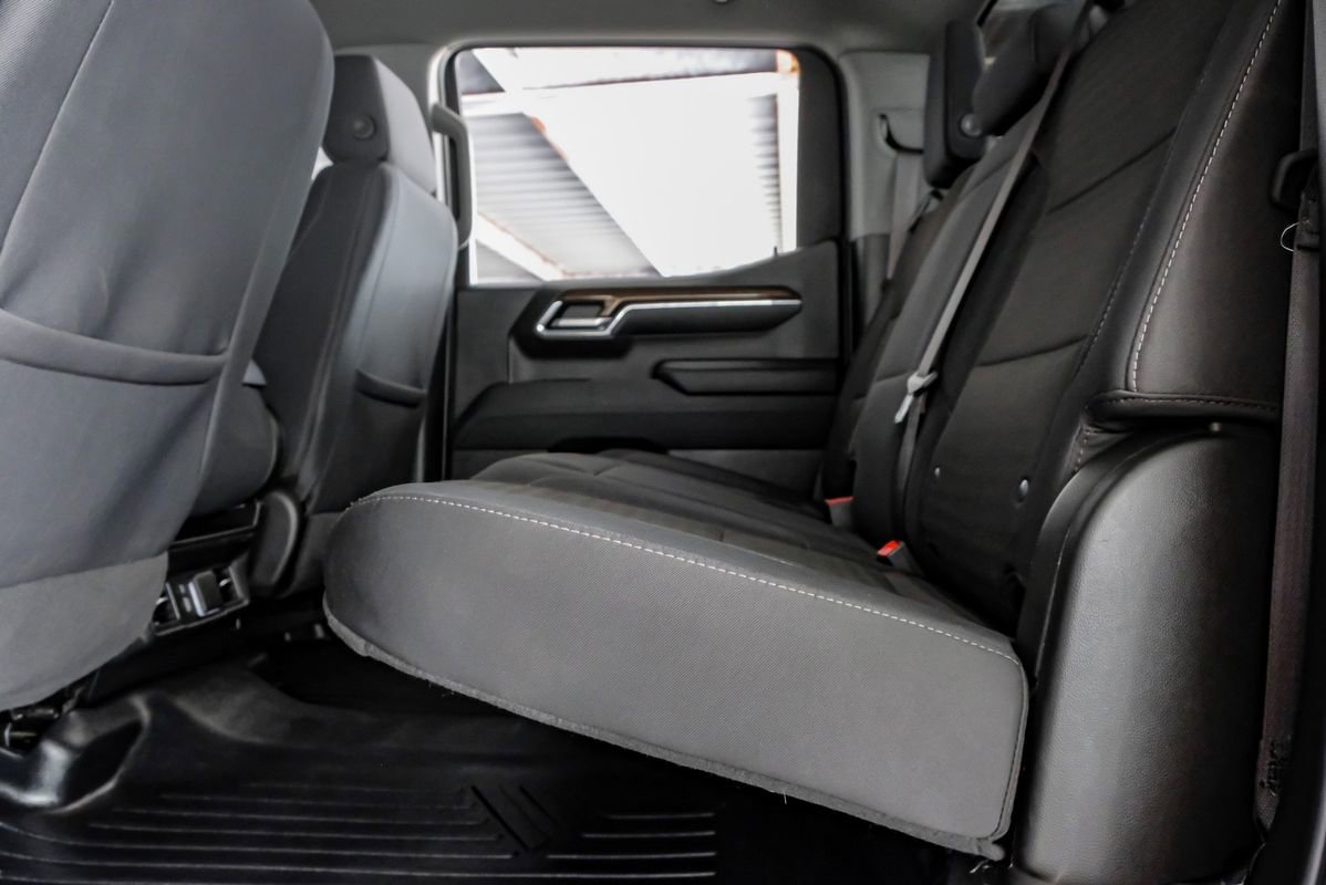 Used 2024 Chevrolet Silverado 1500 LT w/ Z71 Off-Road Package image 37