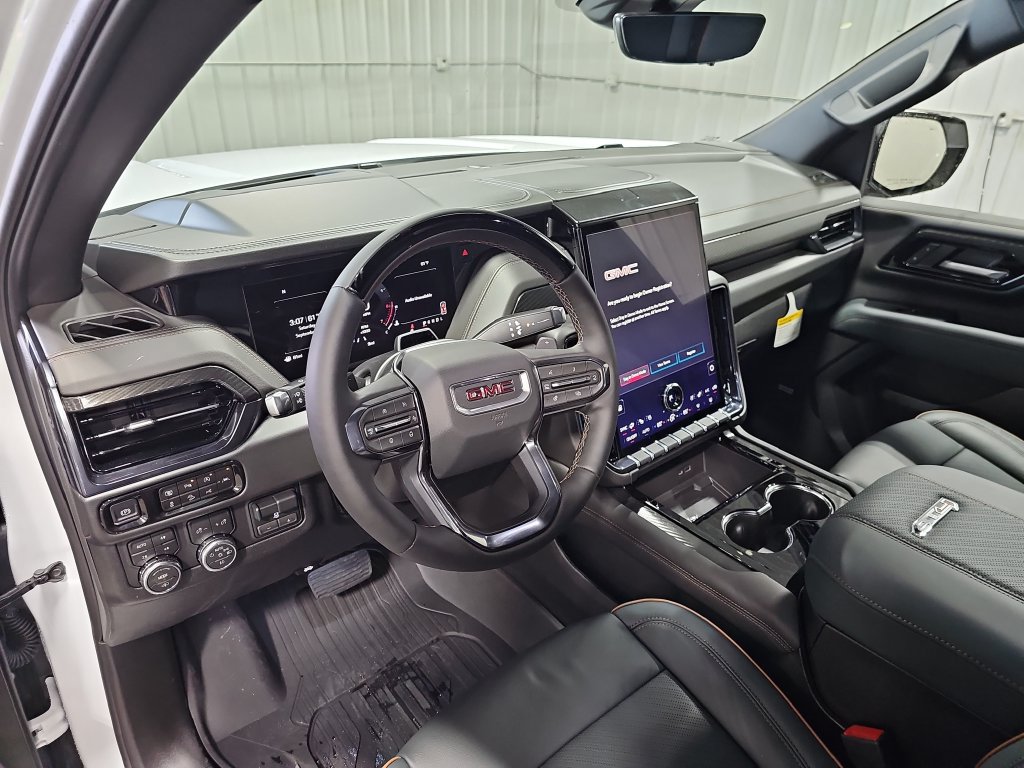 New 2026 GMC Yukon AT4 AWD/4WD image 17