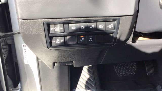 Used 2023 Toyota Sequoia Platinum image 21