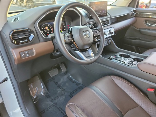 Certified 2025 Honda Pilot Elite image 20