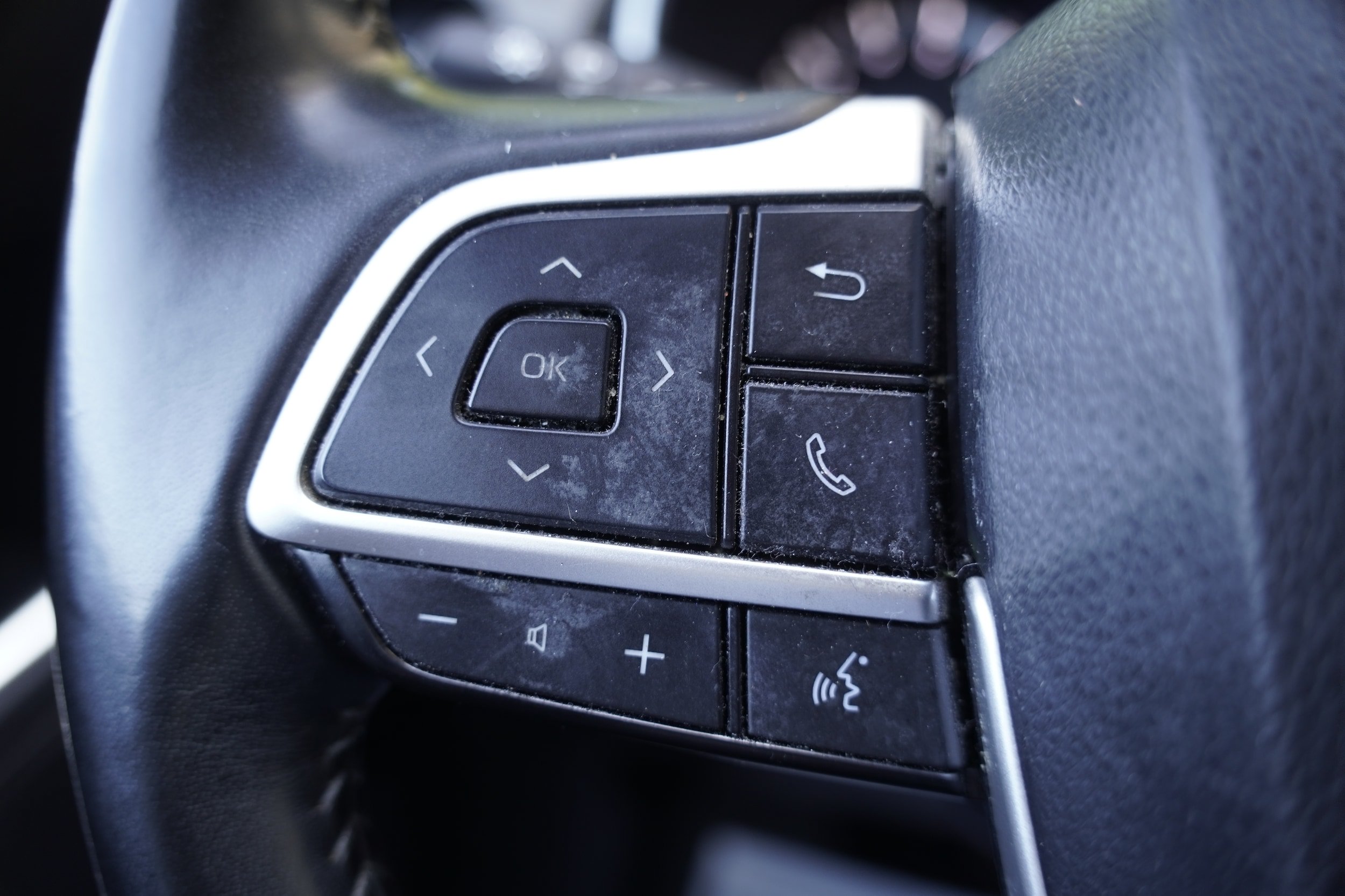 Used 2023 Toyota Highlander XLE AWD/4WD image 17