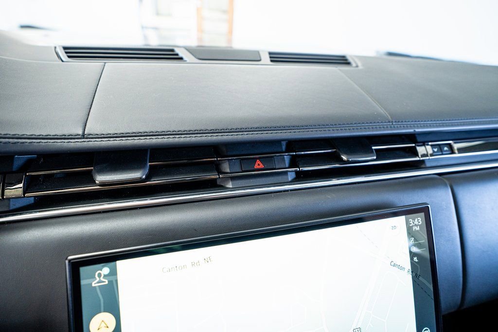 Used 2022 Land Rover Range Rover SE image 47