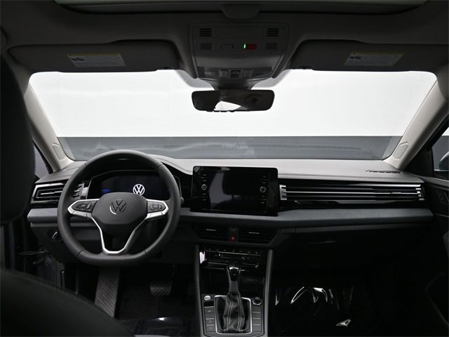 New 2026 Volkswagen Jetta SE image 10