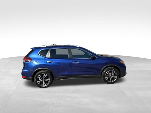 Used 2020 Nissan Rogue SV w/ Premium Package image 6