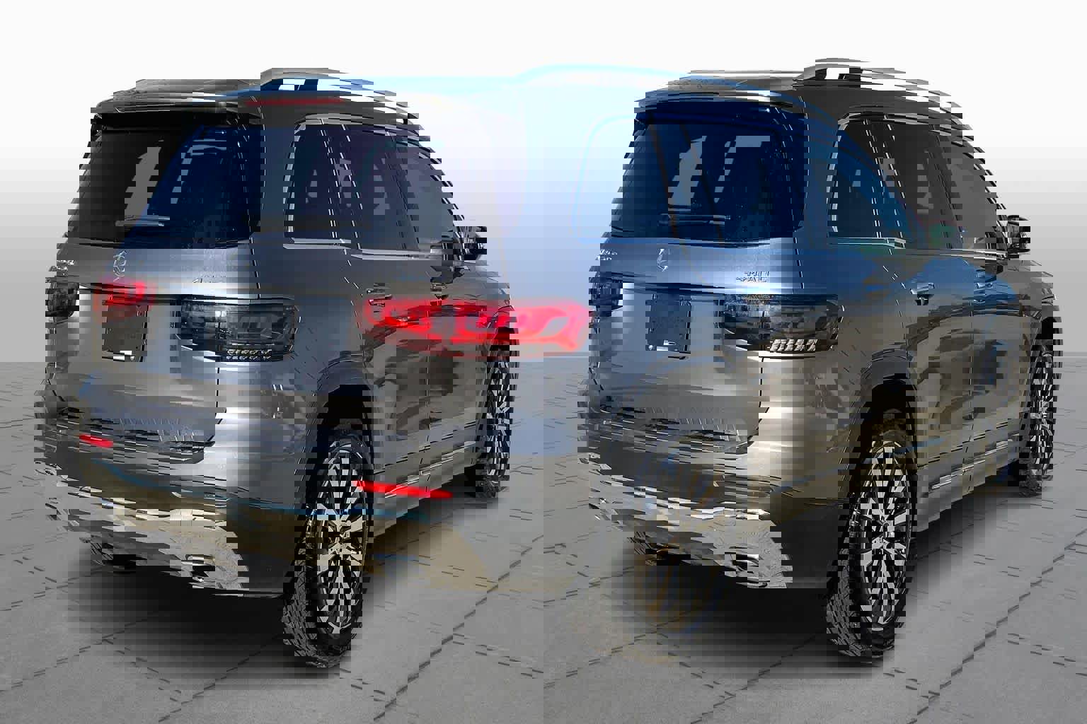 Used 2022 Mercedes-Benz GLB 250 4MATIC image 12