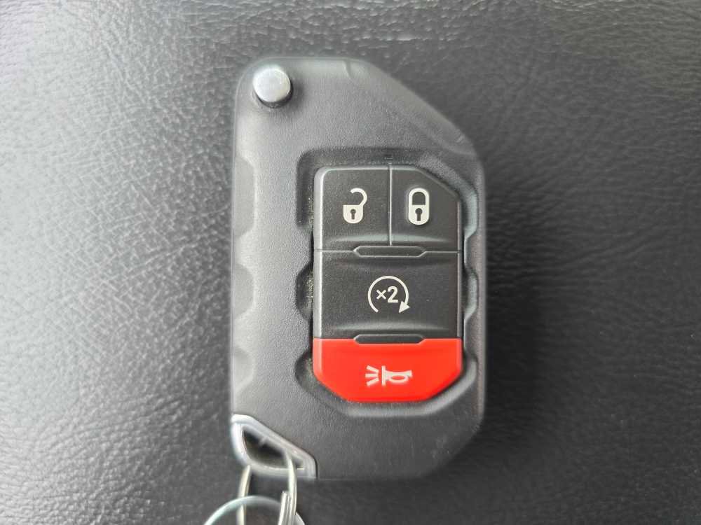 Used 2020 Jeep Gladiator Mojave AWD/4WD image 22