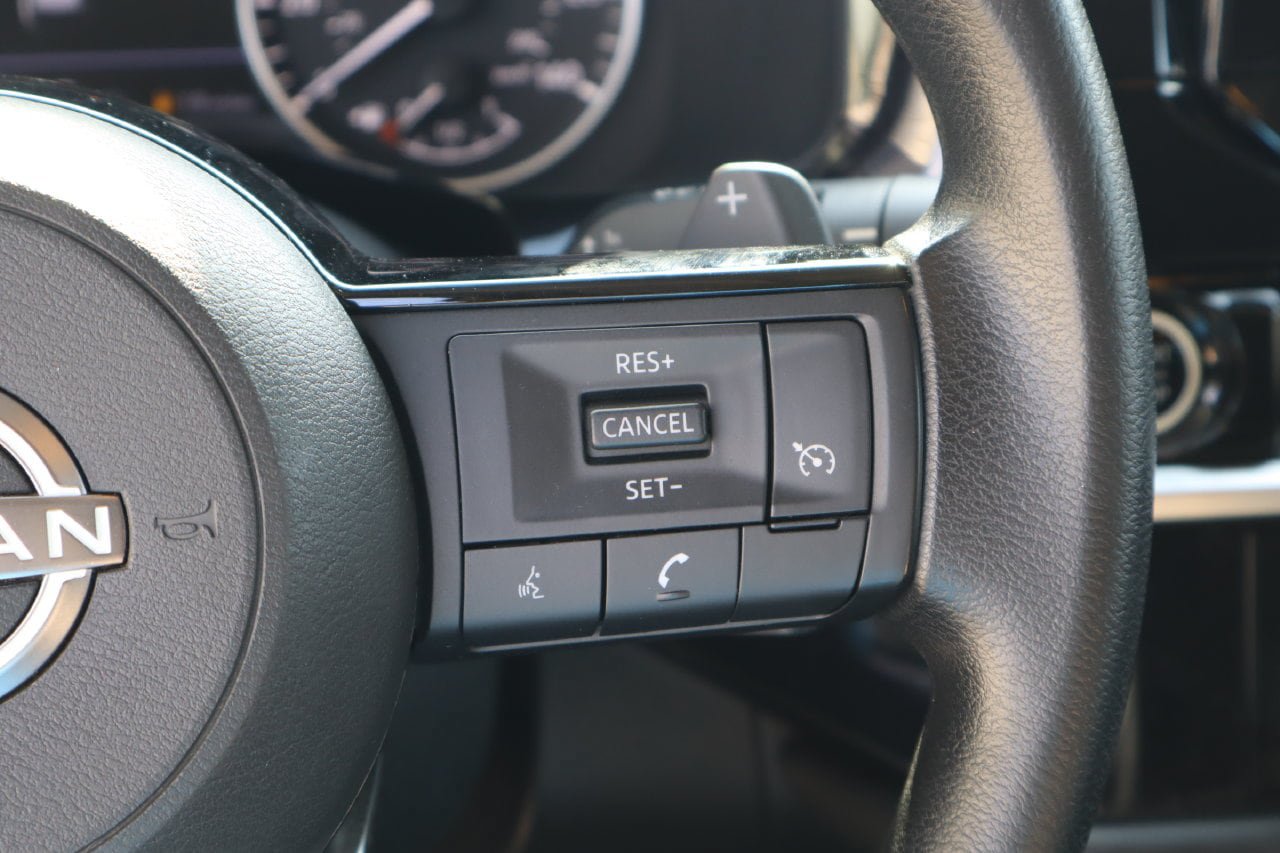 Used 2022 Nissan Pathfinder S FWD image 14
