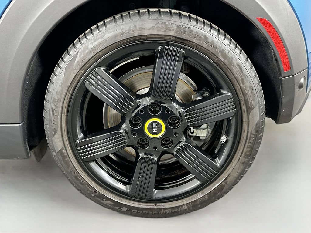 Certified 2024 MINI Cooper SE FWD image 32