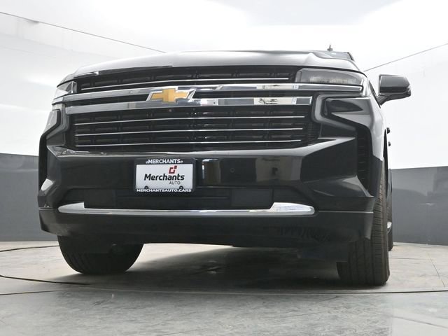 Used 2021 Chevrolet Suburban LT w/ Luxury Package image 40