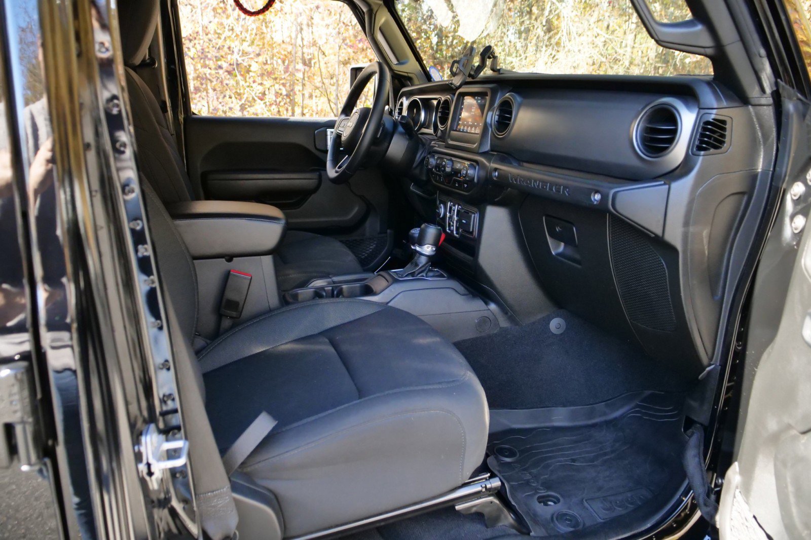 Used 2022 Jeep Wrangler Unlimited Sport image 39