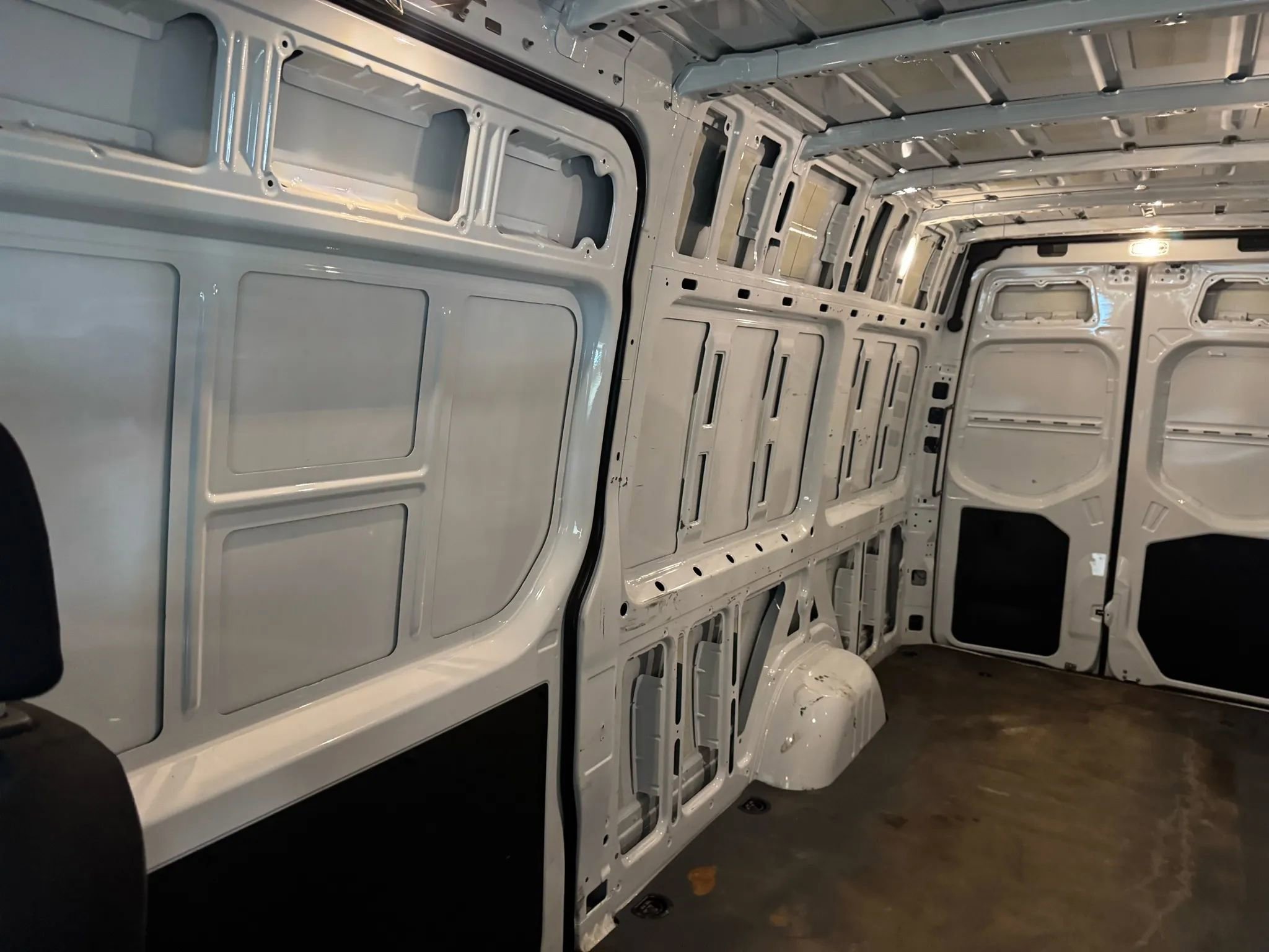 Used 2020 Mercedes-Benz Sprinter 2500 image 33