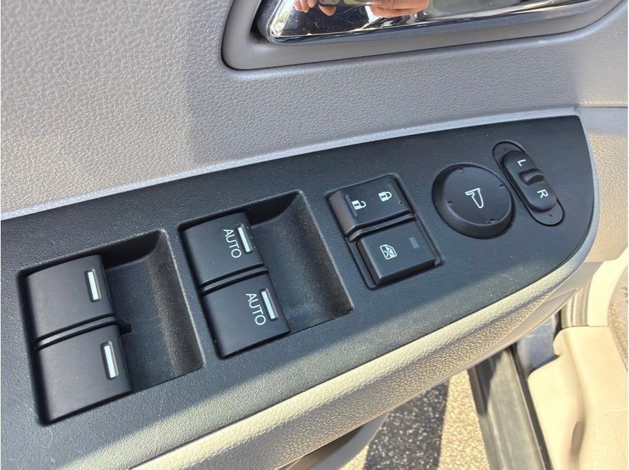 Used 2015 Honda Odyssey EX image 9