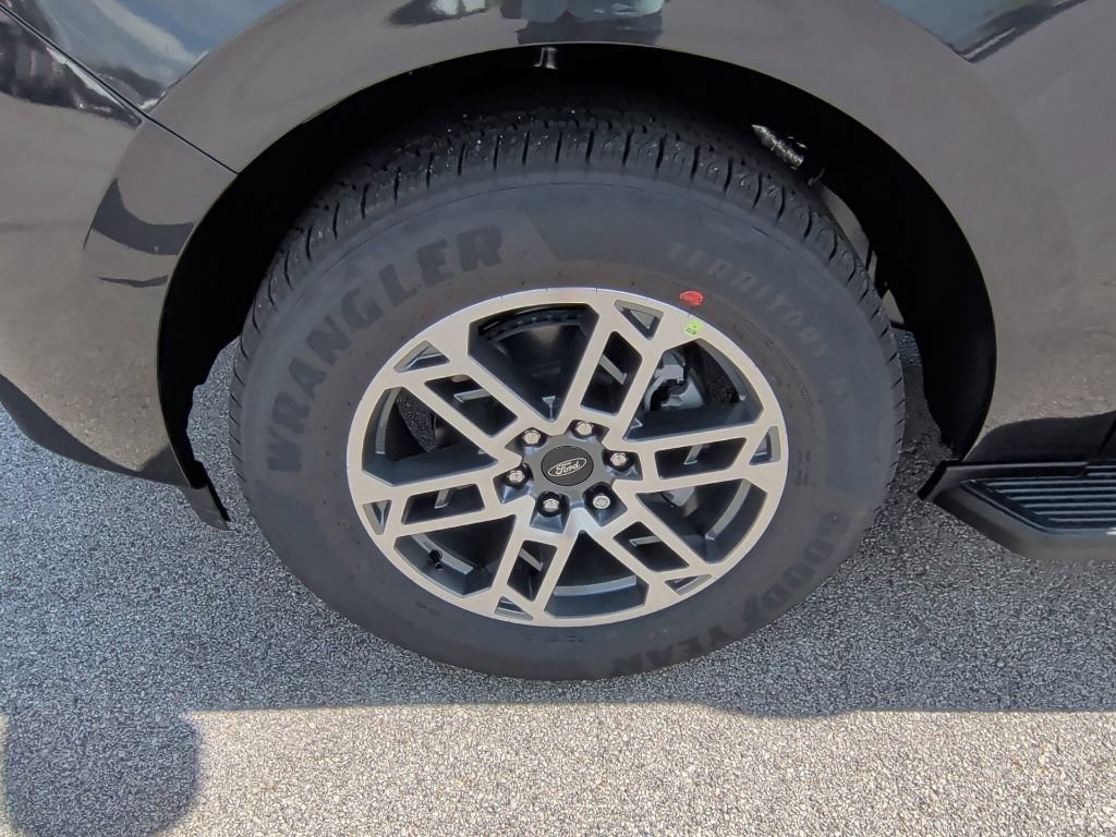 New 2026 Ford Expedition Active RWD image 50