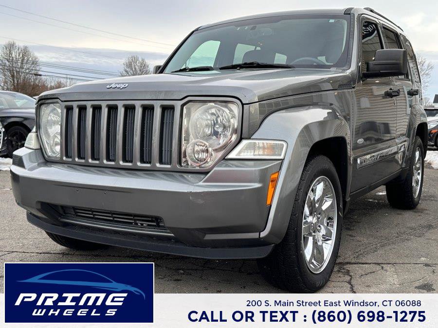 Used 2012 Jeep Liberty Sport image 3