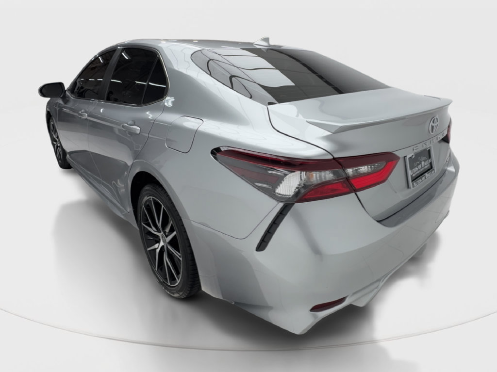 Used 2023 Toyota Camry SE FWD image 11