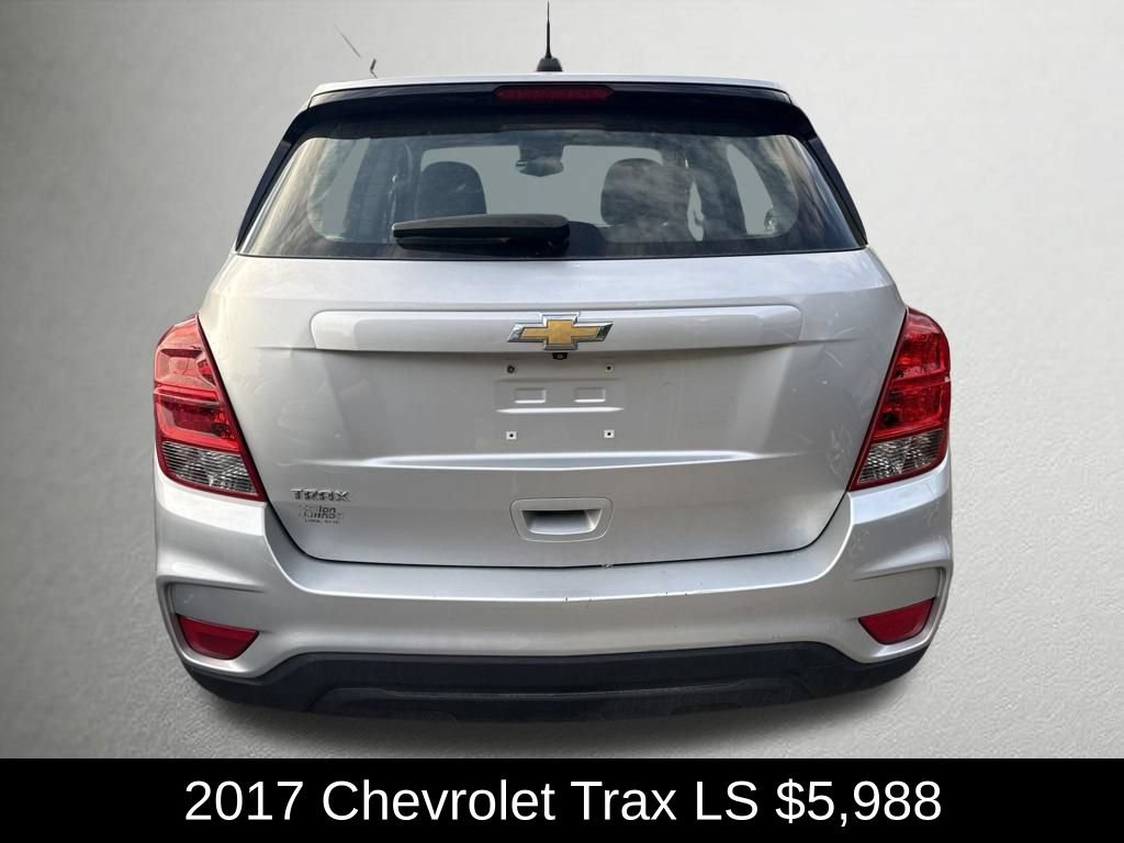 Used 2017 Chevrolet Trax LS FWD image 4