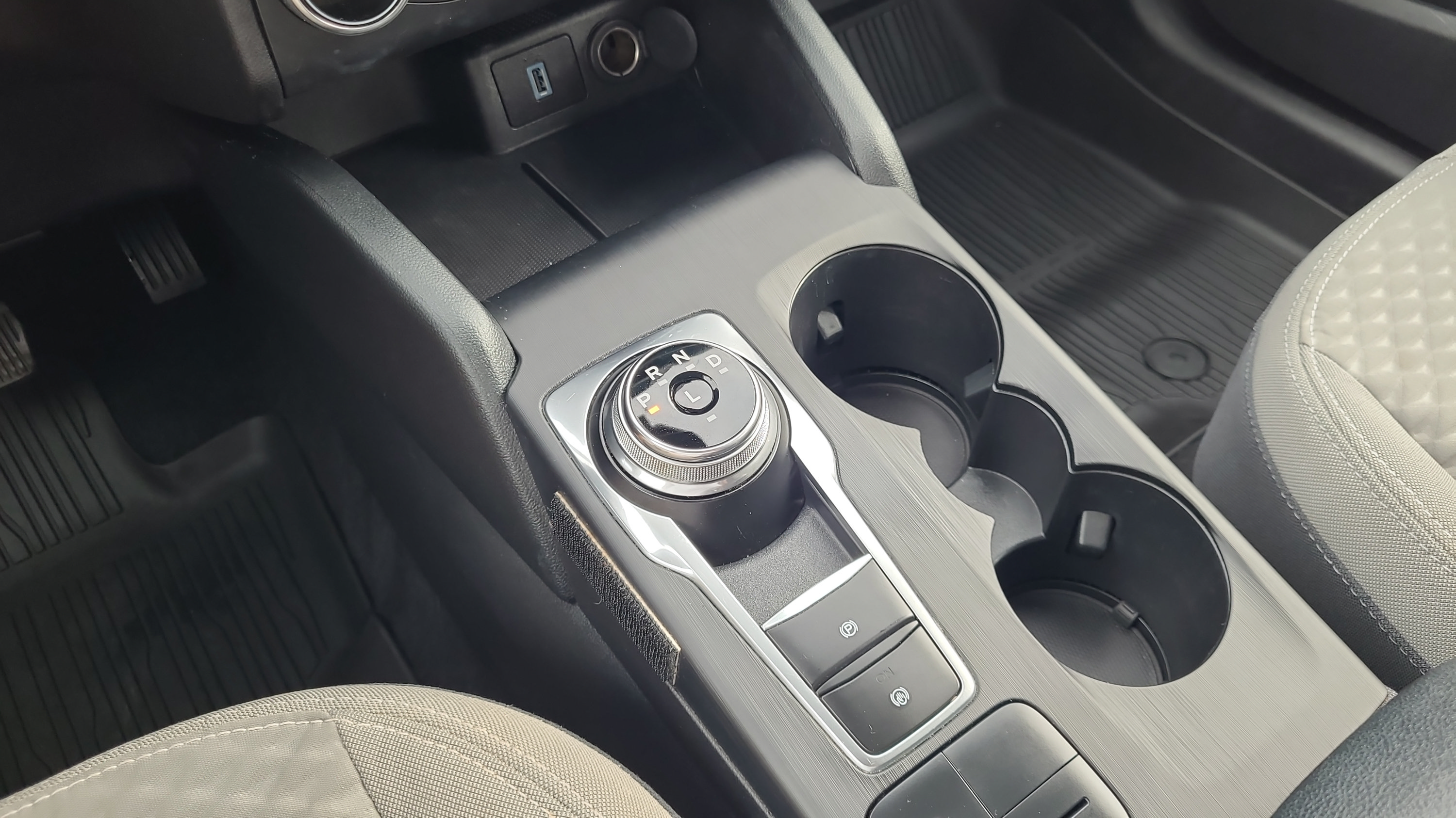 Certified 2020 Ford Escape SE Sport AWD/4WD image 23