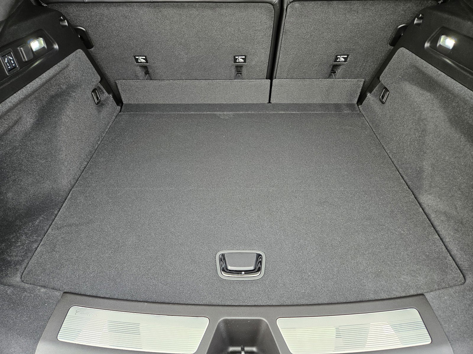 New 2026 Cadillac Lyriq Premium Luxury image 22