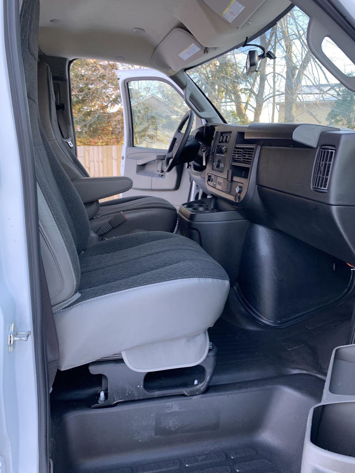 Used 2024 GMC Savana 2500 w/ Driver Convenience Package image 29