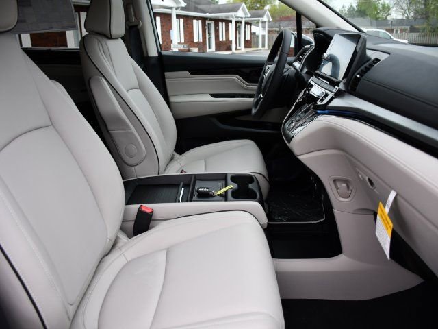 New 2026 Honda Odyssey Touring image 32