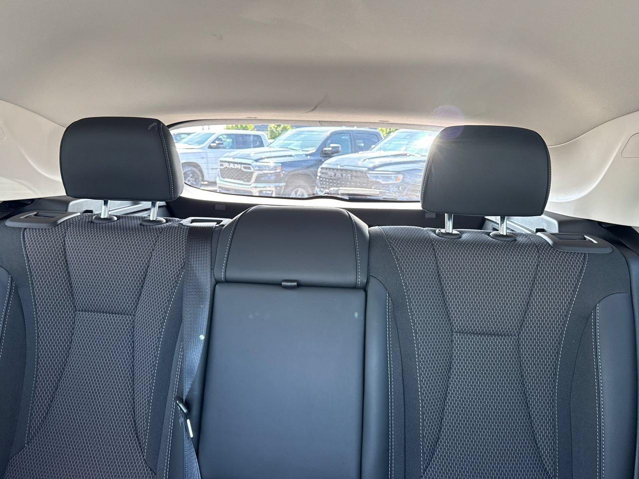 Used 2023 Buick Envision Preferred AWD/4WD image 25