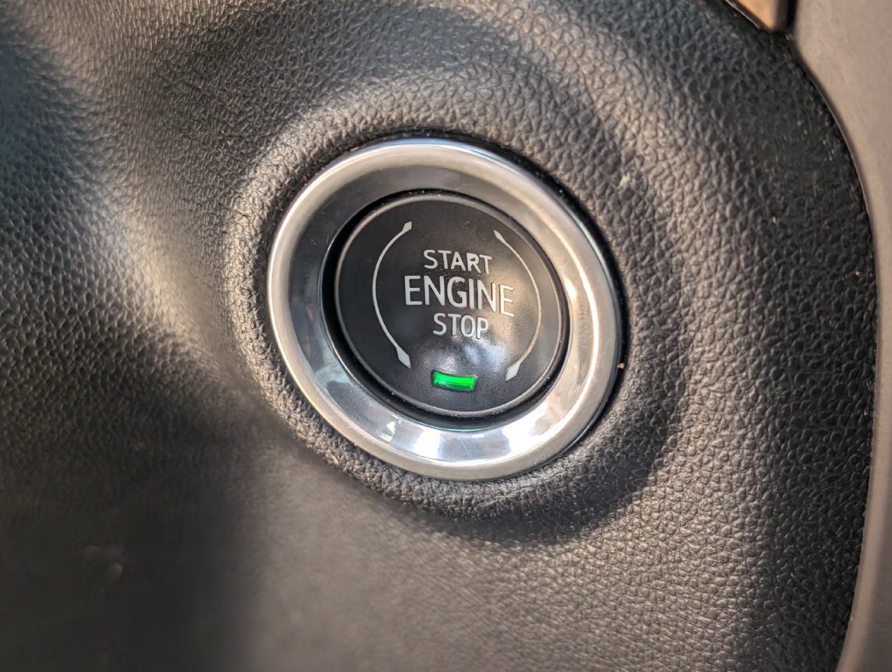 Used 2019 Chevrolet Silverado 1500 High Country w/ Technology Package AWD/4WD image 17