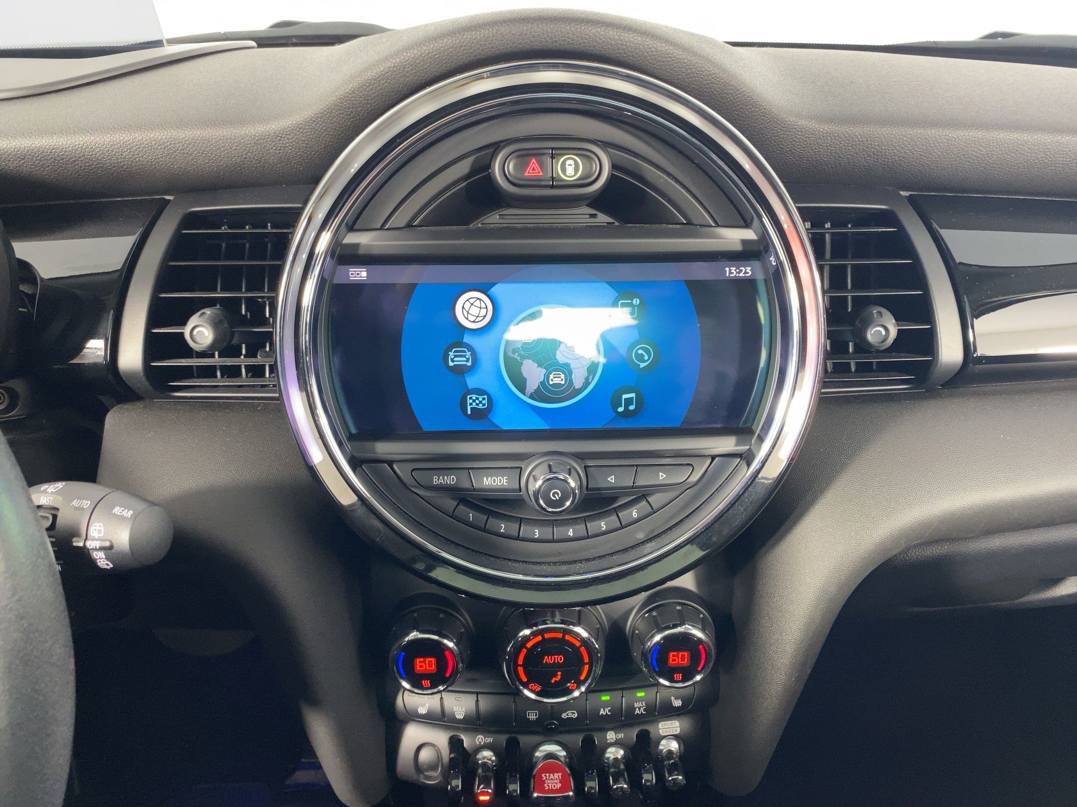 Used 2020 MINI Cooper S w/ Signature Upholstery Package image 23