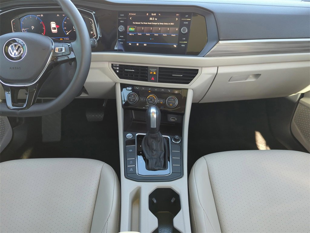 Used 2020 Volkswagen Jetta SEL image 25