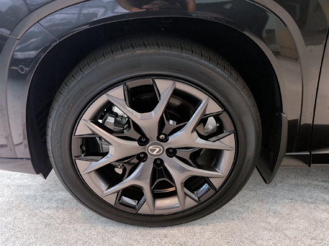New 2026 Lexus TX 500h AWD w/ Technology Package image 11