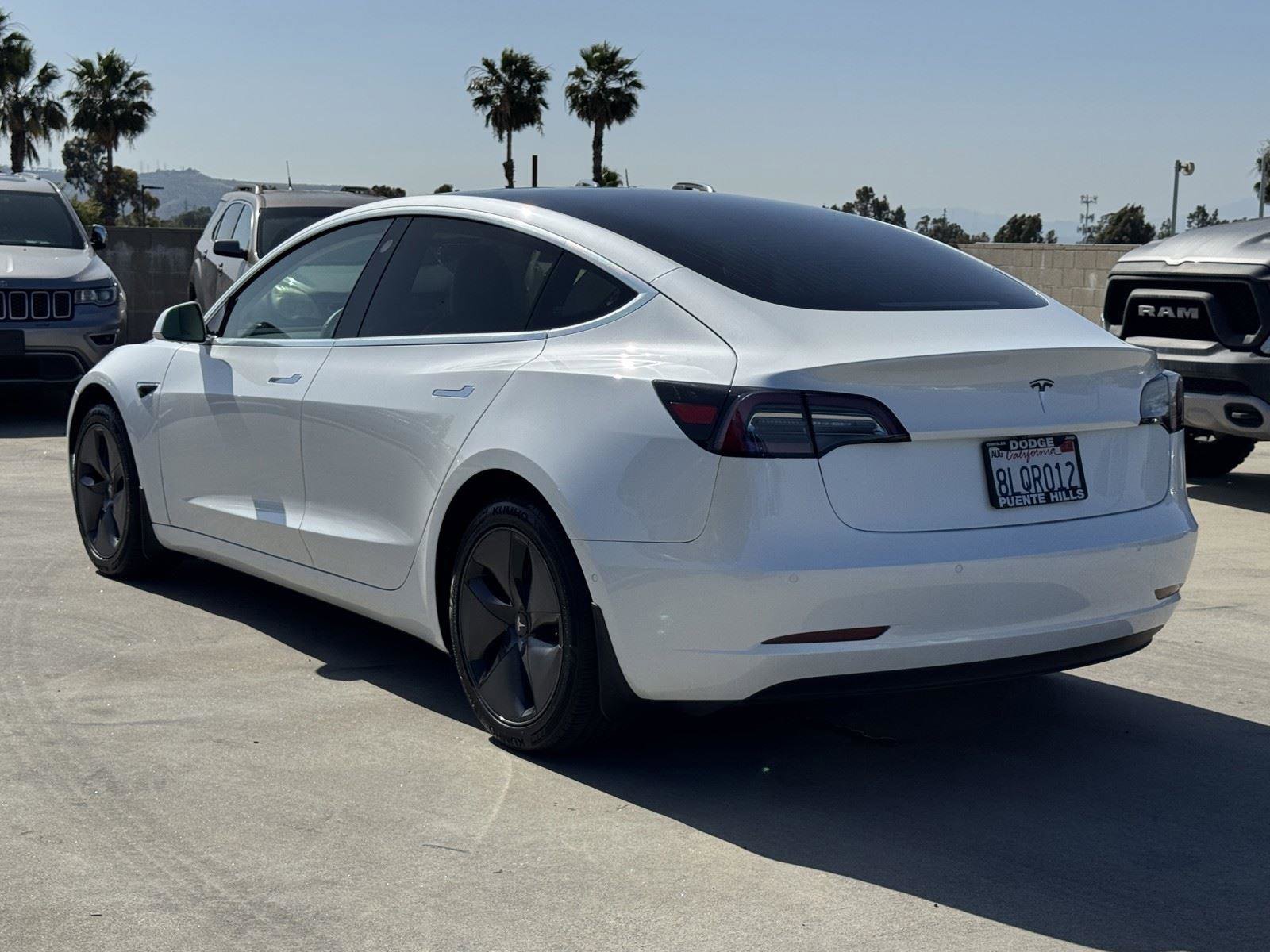 Used 2019 Tesla Model 3 RWD image 4