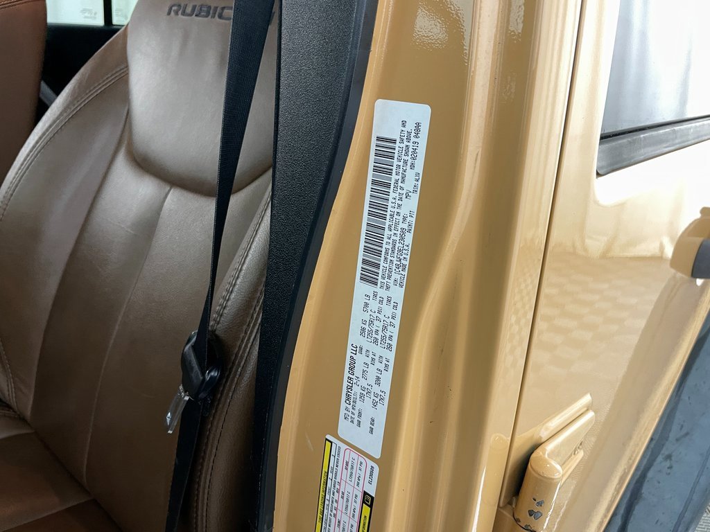 Used 2014 Jeep Wrangler Unlimited Rubicon image 29