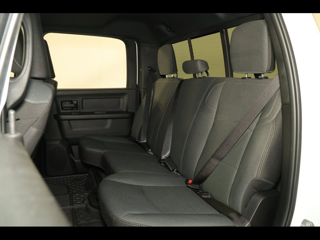 Used 2024 RAM 2500 Tradesman w/ Chrome Appearance Group image 25