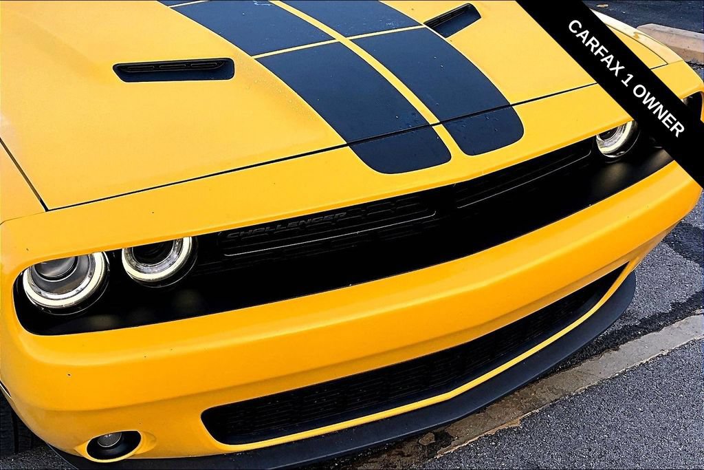 Used 2018 Dodge Challenger SXT w/ Blacktop Package RWD image 29