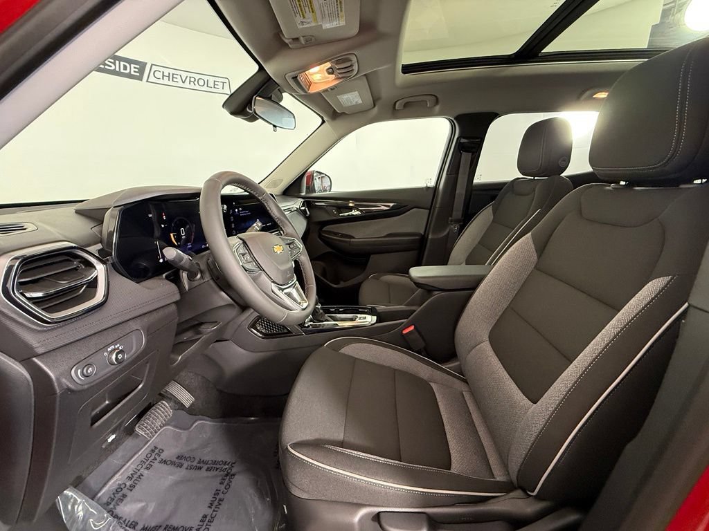 New 2026 Chevrolet TrailBlazer LT w/ LT Cold Weather Package FWD image 13