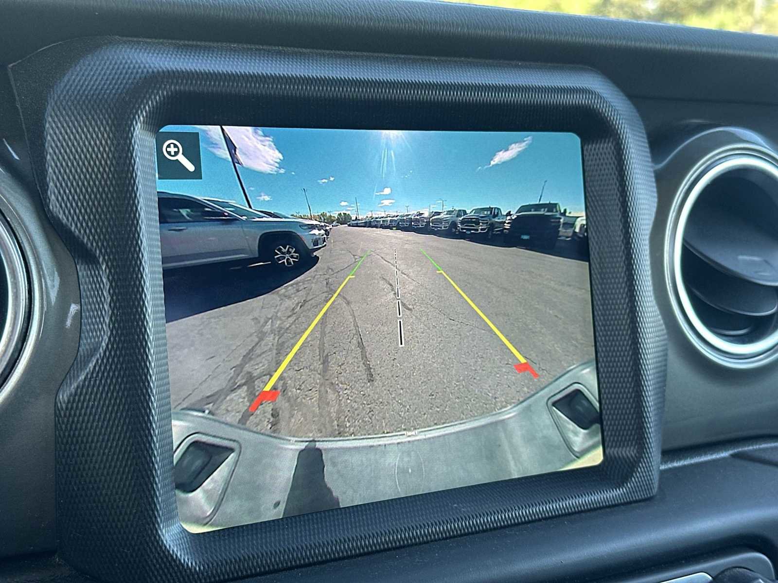 Used 2022 Jeep Gladiator Overland w/ Trailer Tow Package image 22