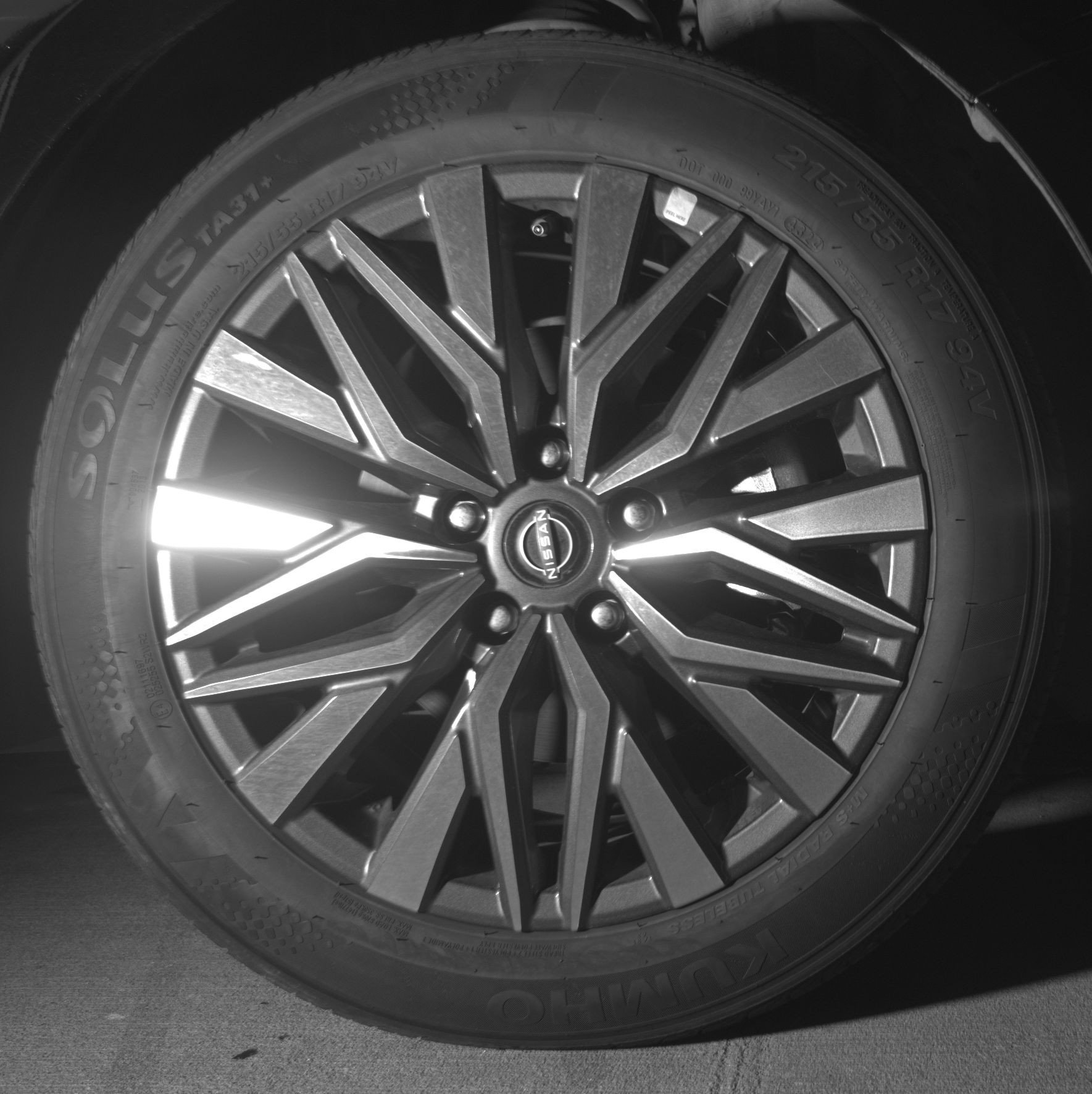 Used 2025 Nissan Altima 2.5 SV FWD image 13