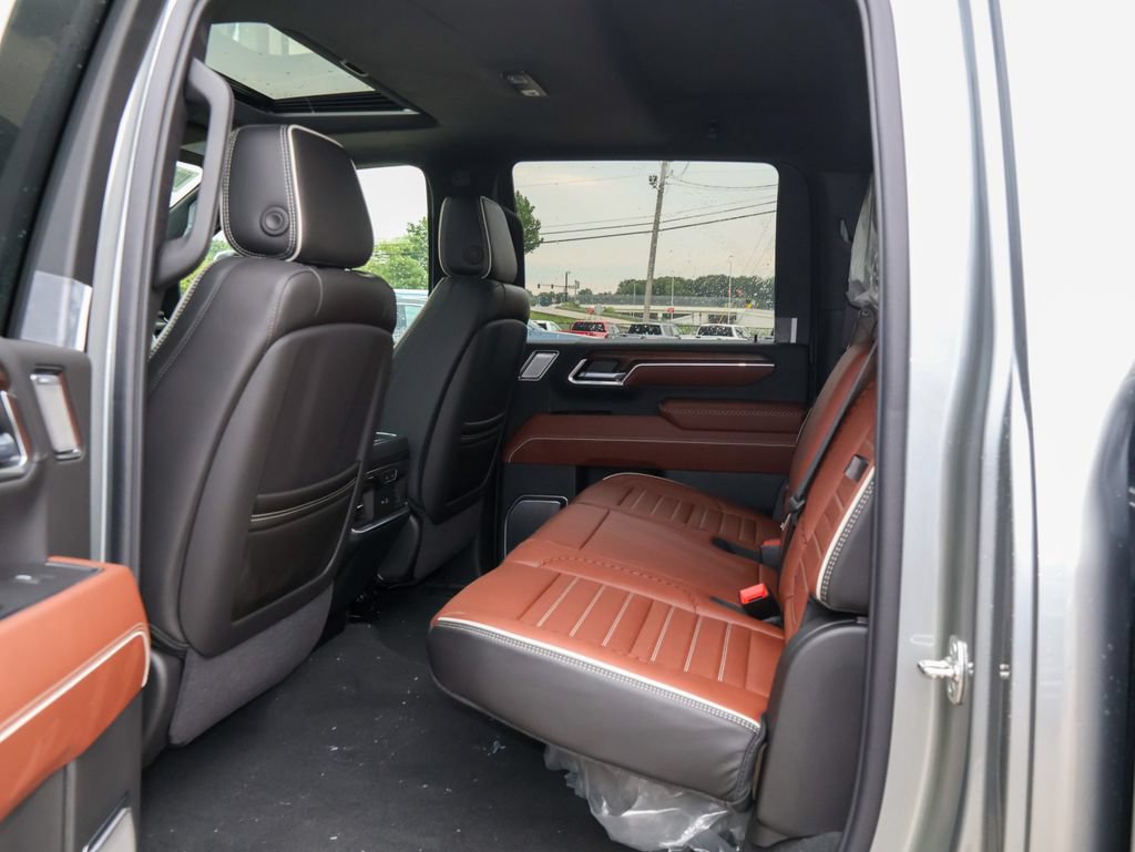 New 2026 GMC Sierra 3500 Denali Ultimate w/ LPO, Black Badging Package AWD/4WD image 12