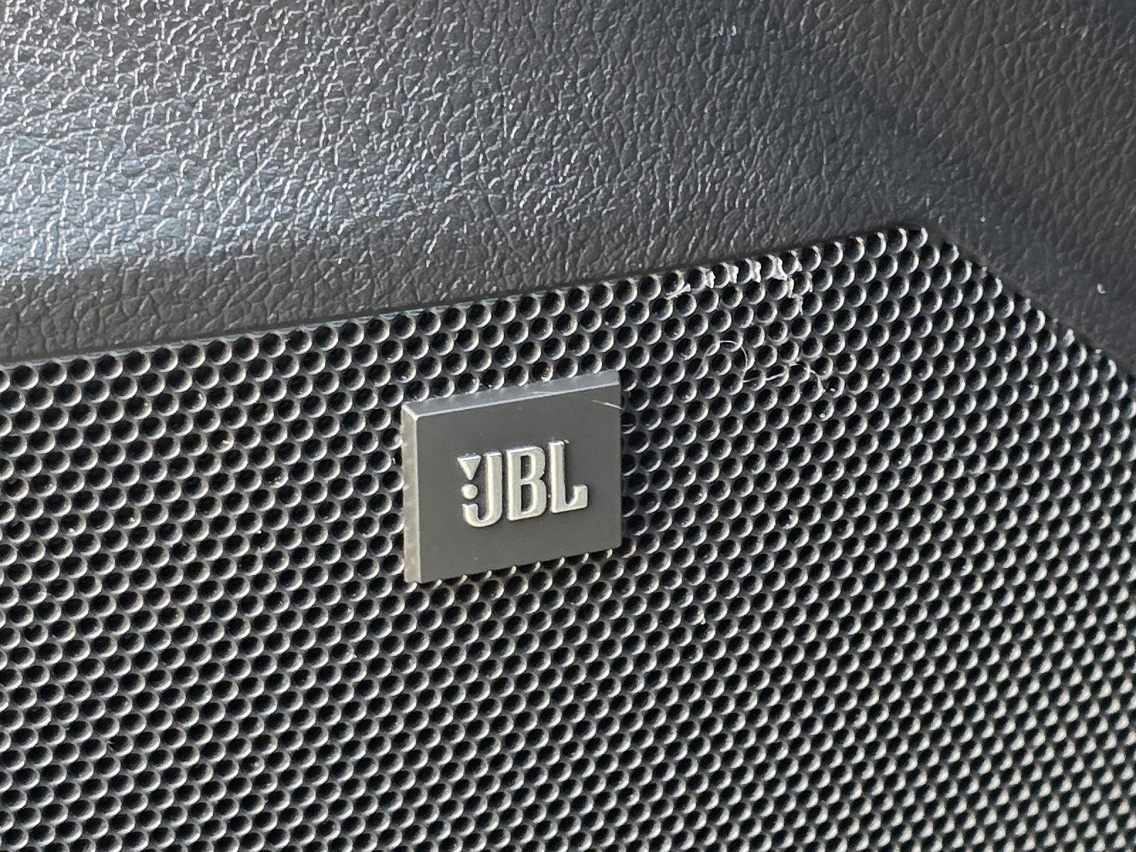 Used 2018 Toyota Avalon Limited image 12